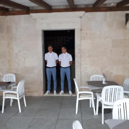 Caenazzo 2 Κόρτσουλα
