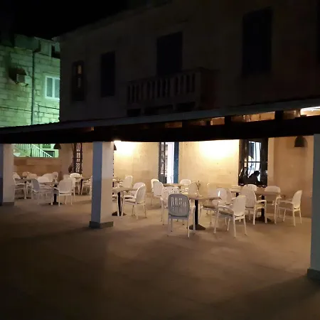 Caenazzo 2 Hostel Κόρτσουλα